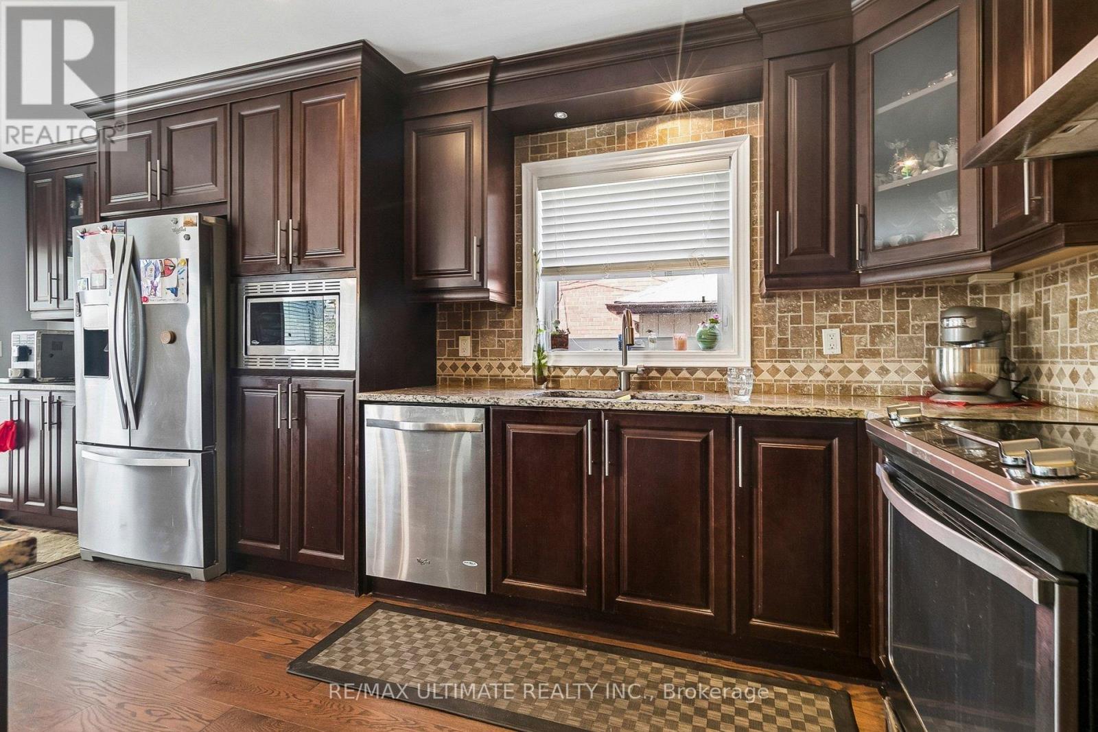 75 GILTSPUR DRIVE - 6