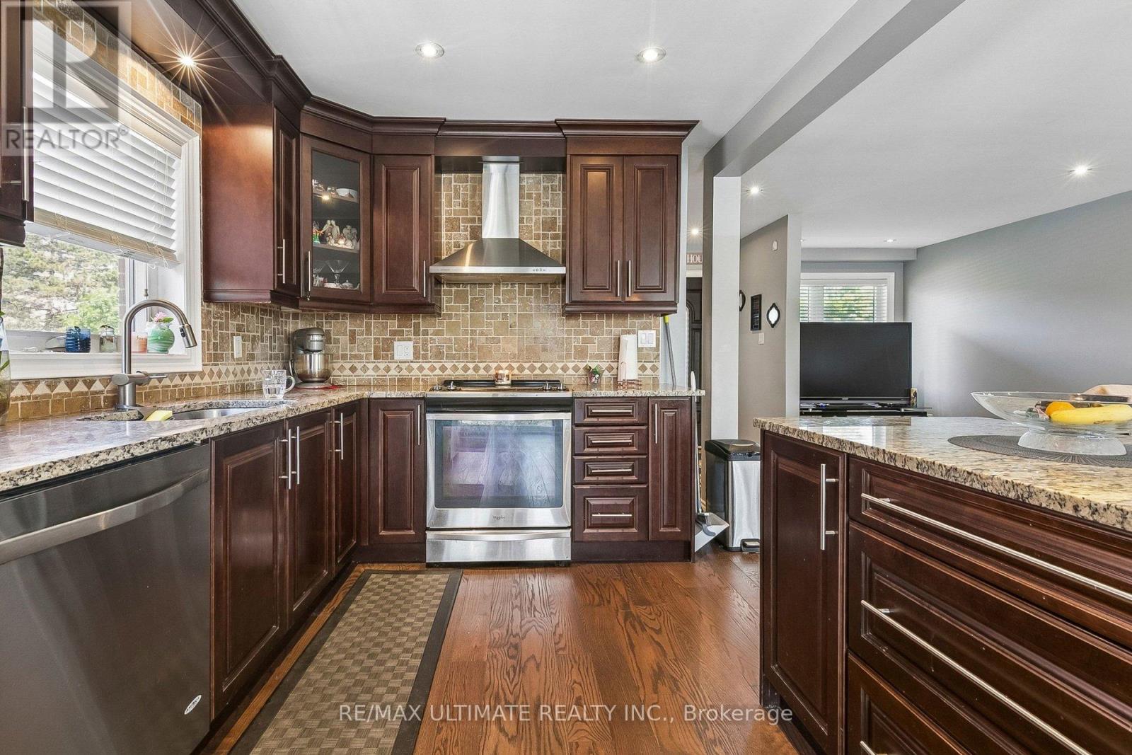 75 GILTSPUR DRIVE - 7