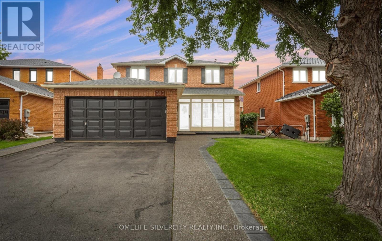 303 HICKORY CIRCLE - 1