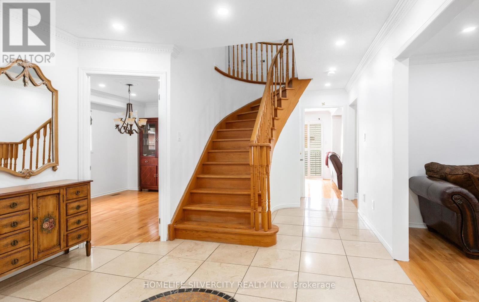 303 HICKORY CIRCLE - 11