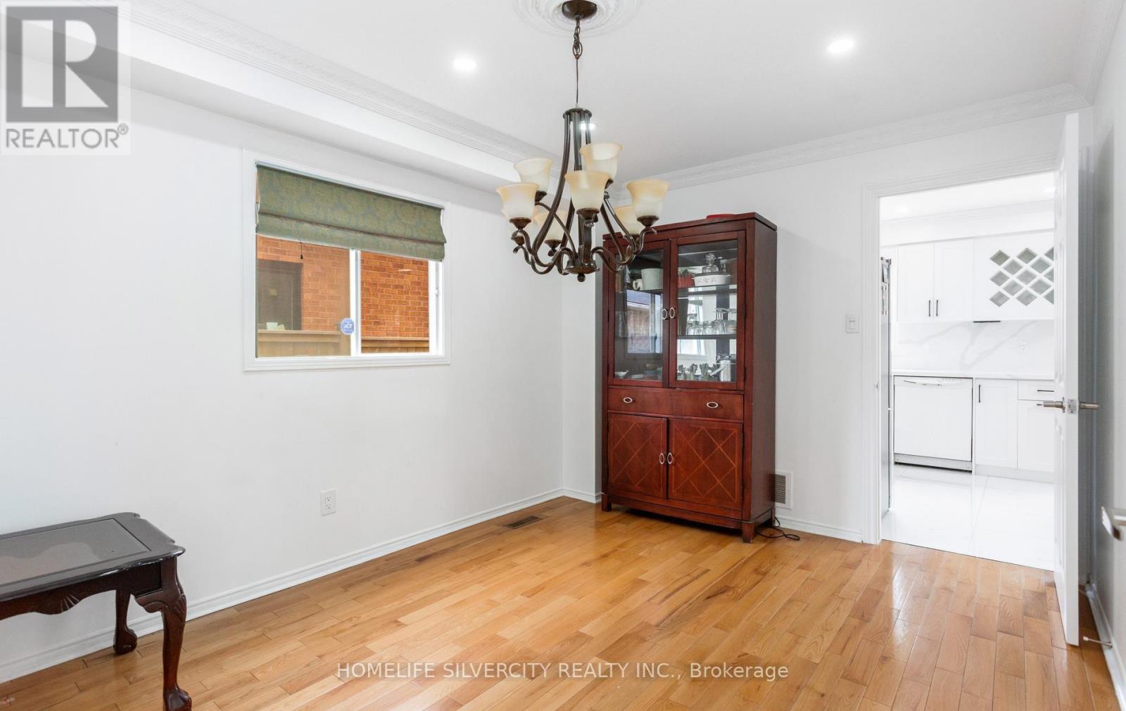303 HICKORY CIRCLE - 12