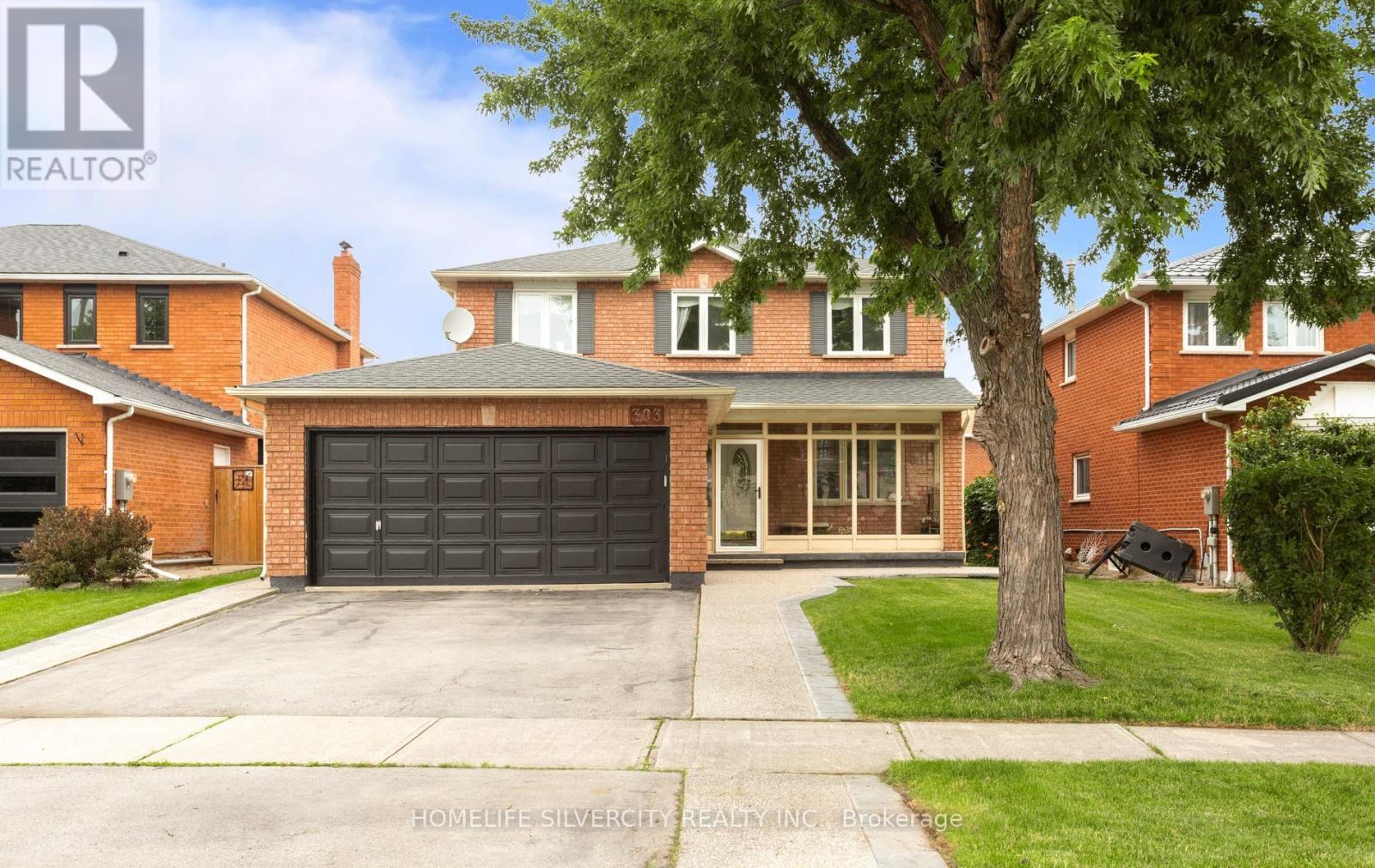 303 HICKORY CIRCLE - 2