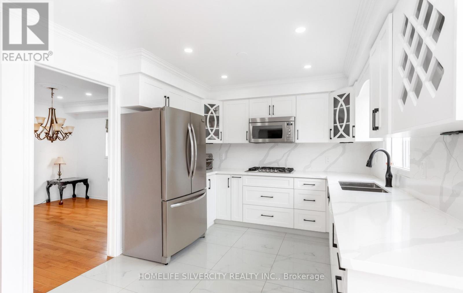 303 HICKORY CIRCLE - 20