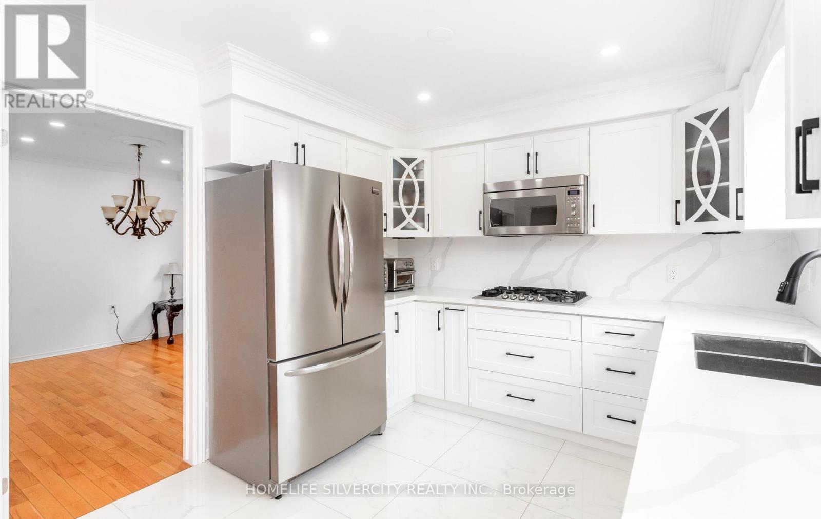 303 HICKORY CIRCLE - 21