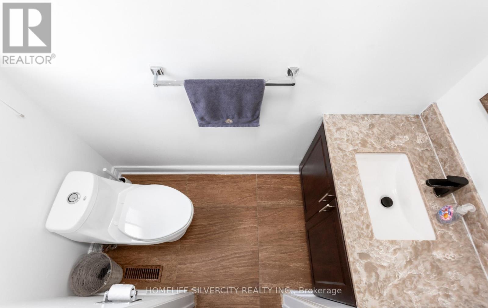 303 HICKORY CIRCLE - 24