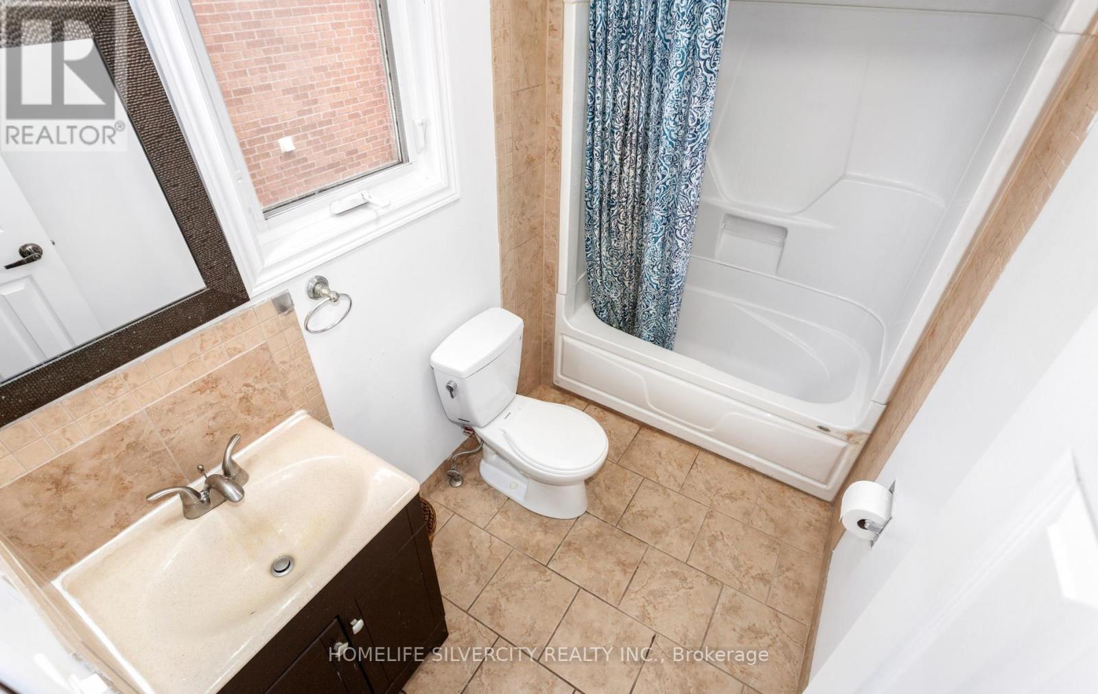 303 HICKORY CIRCLE - 31