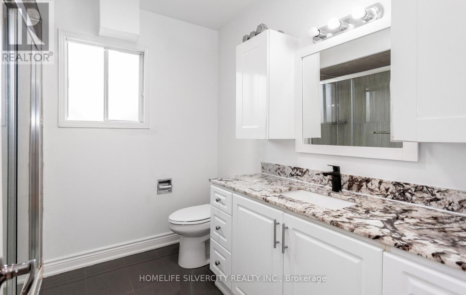 303 HICKORY CIRCLE - 34