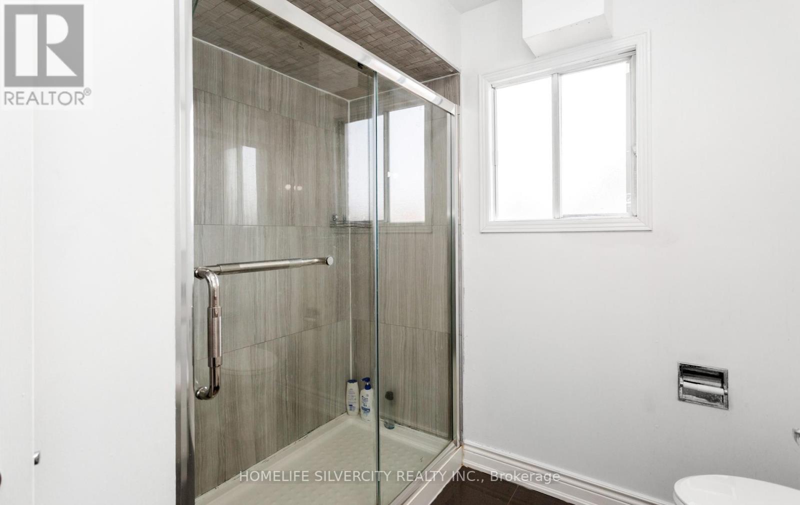 303 HICKORY CIRCLE - 36