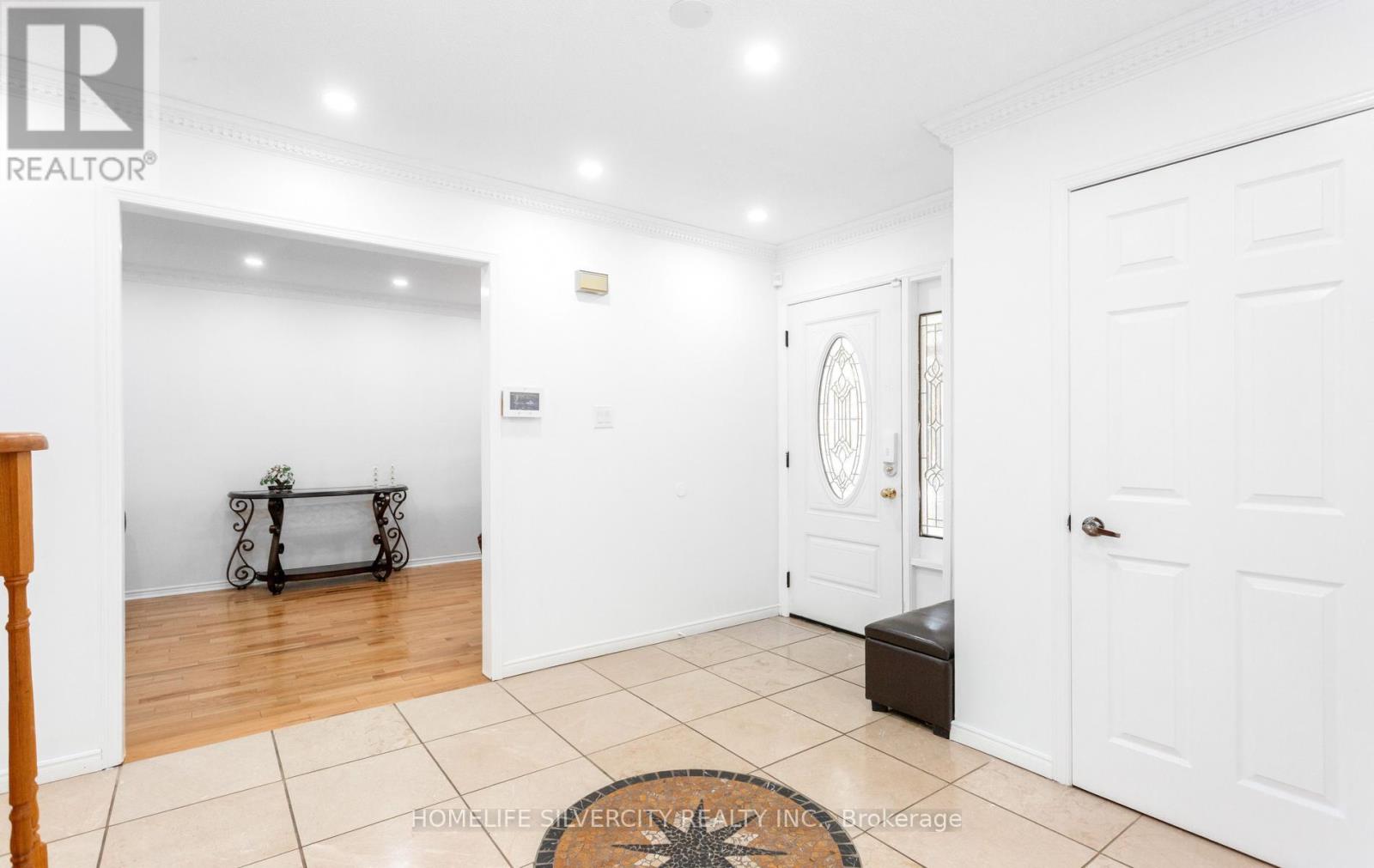303 HICKORY CIRCLE - 7
