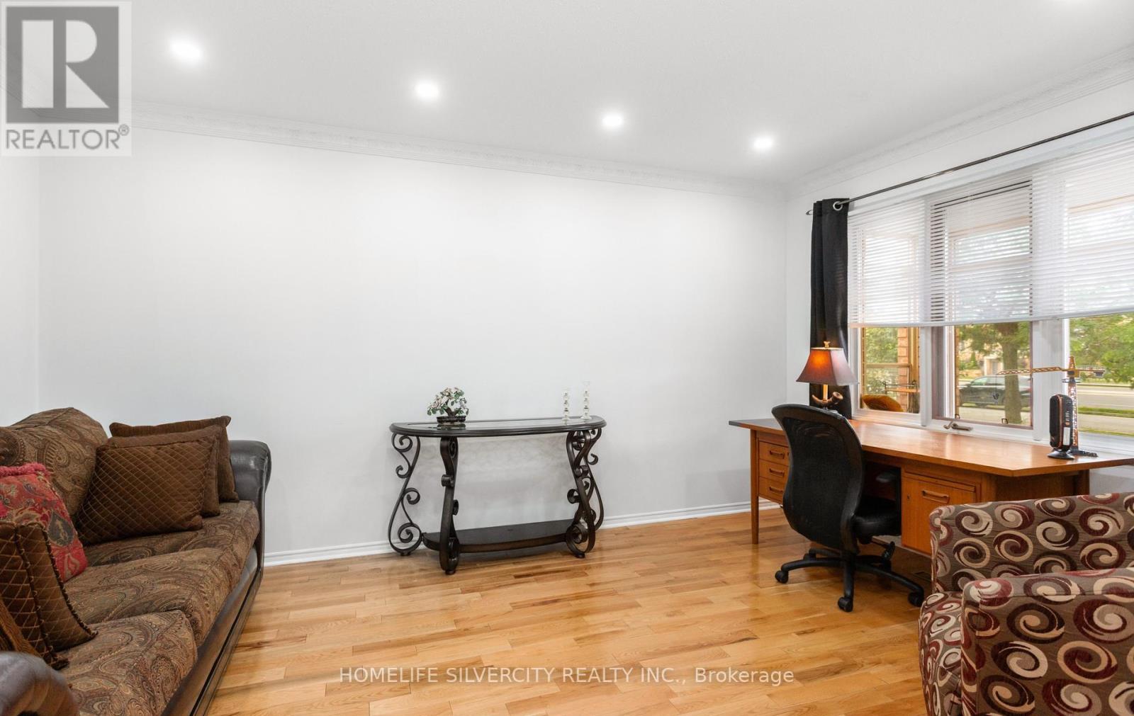 303 HICKORY CIRCLE - 9