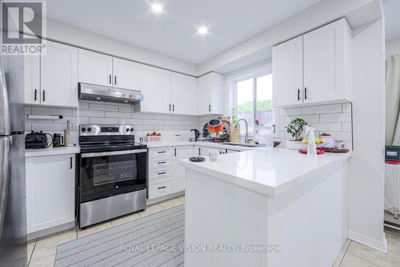 359 BUSSEL CRESCENT - 10