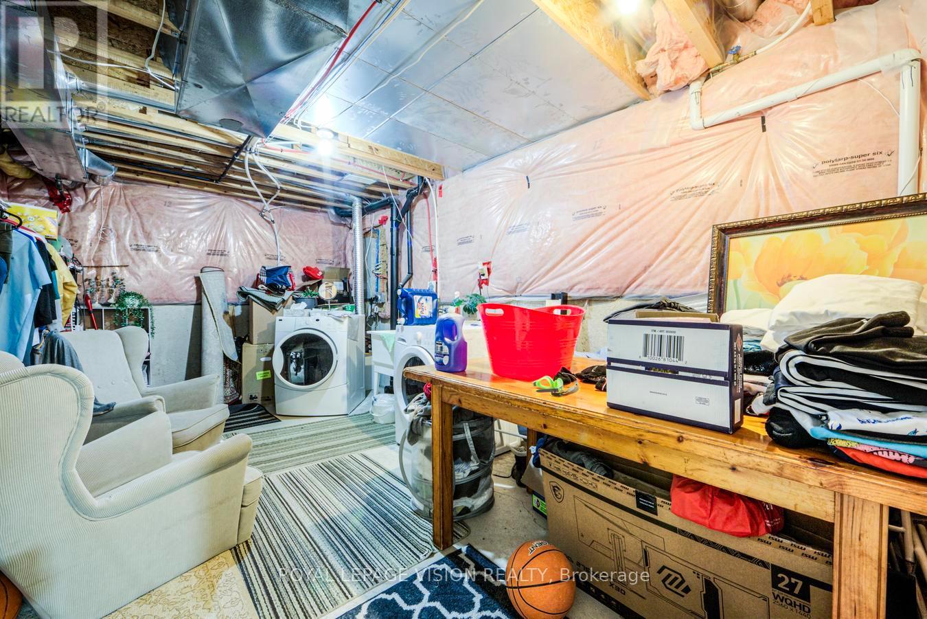 359 BUSSEL CRESCENT - 22