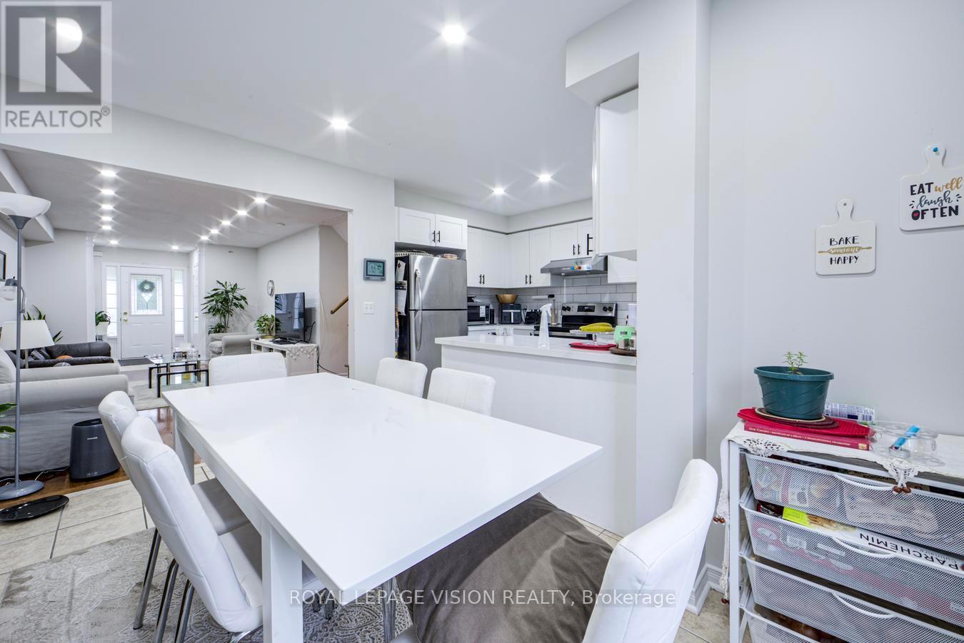 359 BUSSEL CRESCENT - 9