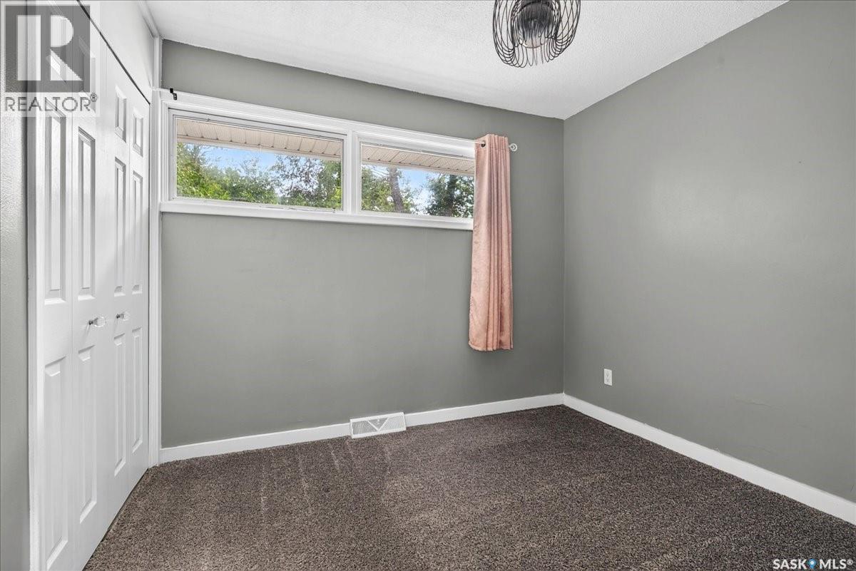 1837 GRANT DRIVE - 13