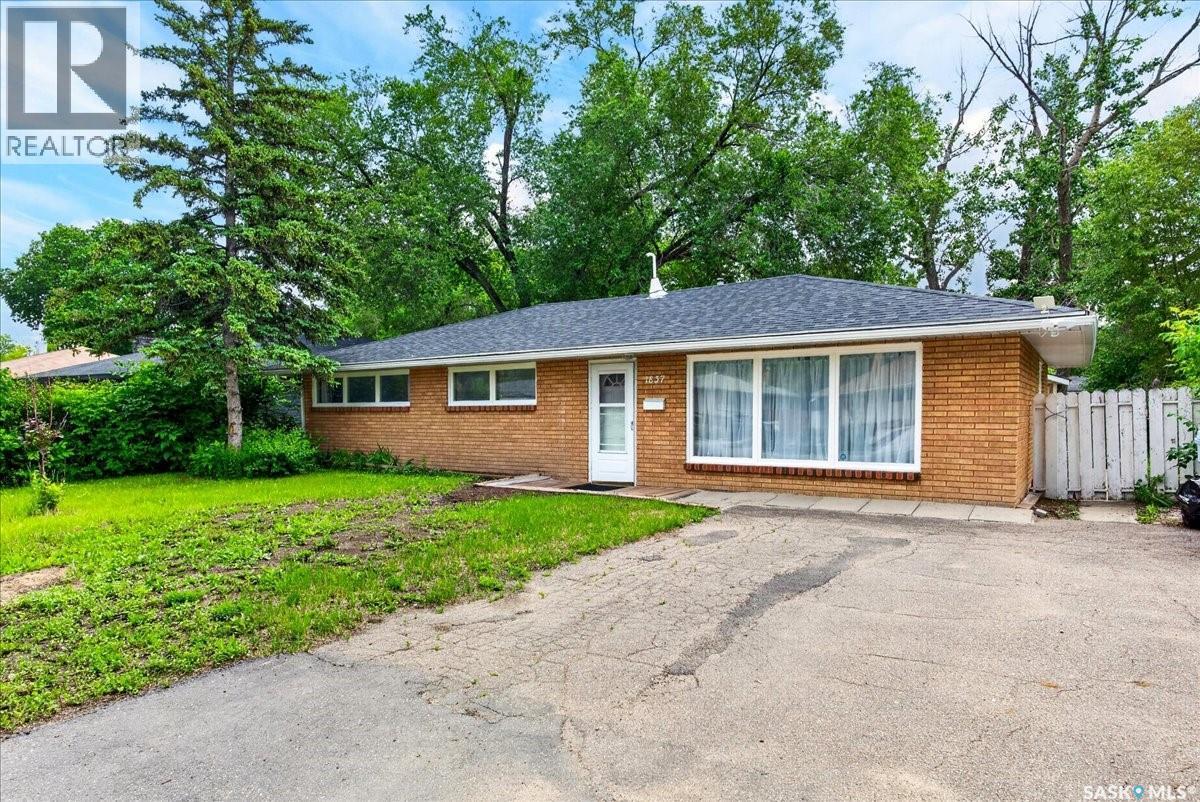 1837 GRANT DRIVE - 2
