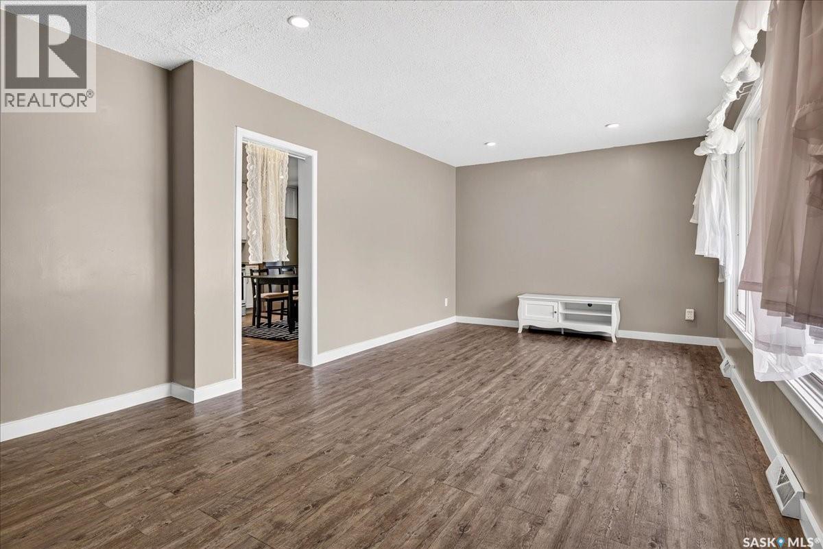 1837 GRANT DRIVE - 3