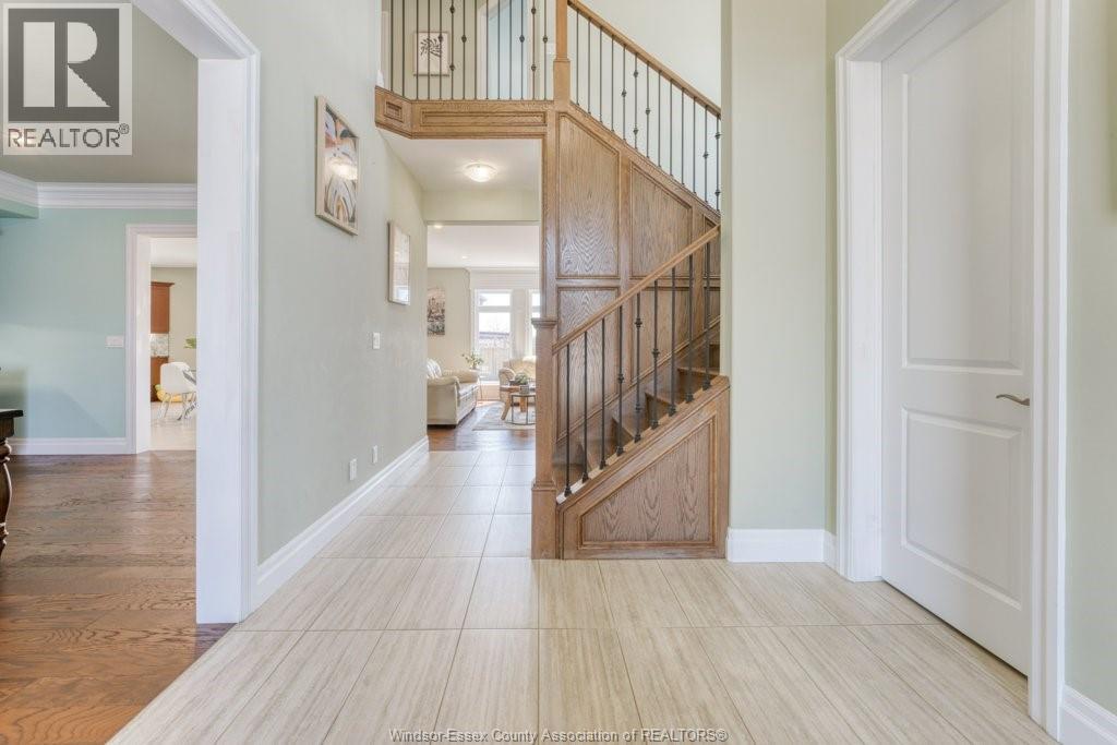525 MAGUIRE STREET - 6