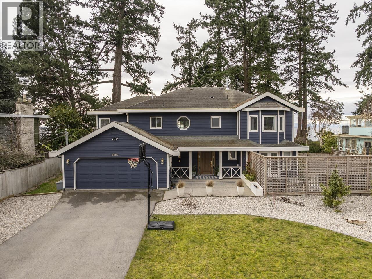 5791 WINDWARD LANE, Sechelt