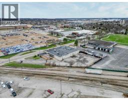 1555 Kildare Road, Windsor, ON N8W2W3 Photo 7