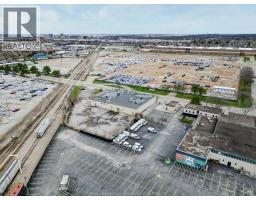 1555 Kildare Road, Windsor, ON N8W2W3 Photo 9