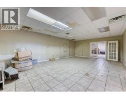 1555 Kildare Road, Windsor, ON N8W2W3 Photo 38