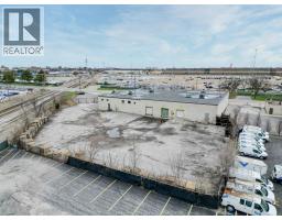 1555 Kildare Road, Windsor, ON N8W2W3 Photo 13