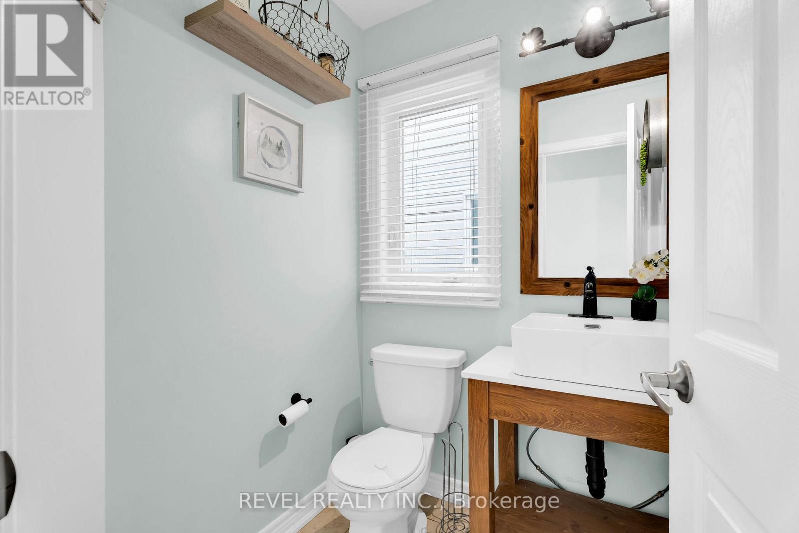 824 COOK CRESCENT - 18