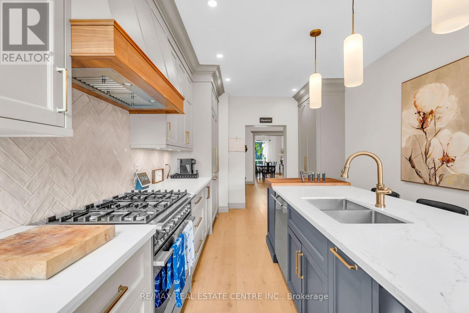 76 PEARL STREET N - 28