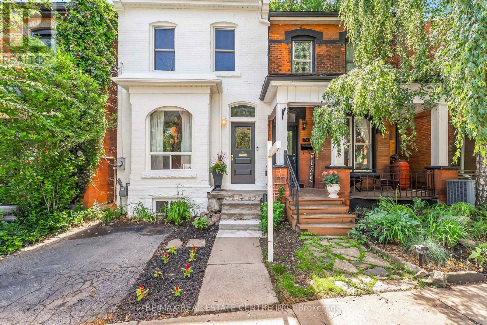 76 PEARL STREET N - 3