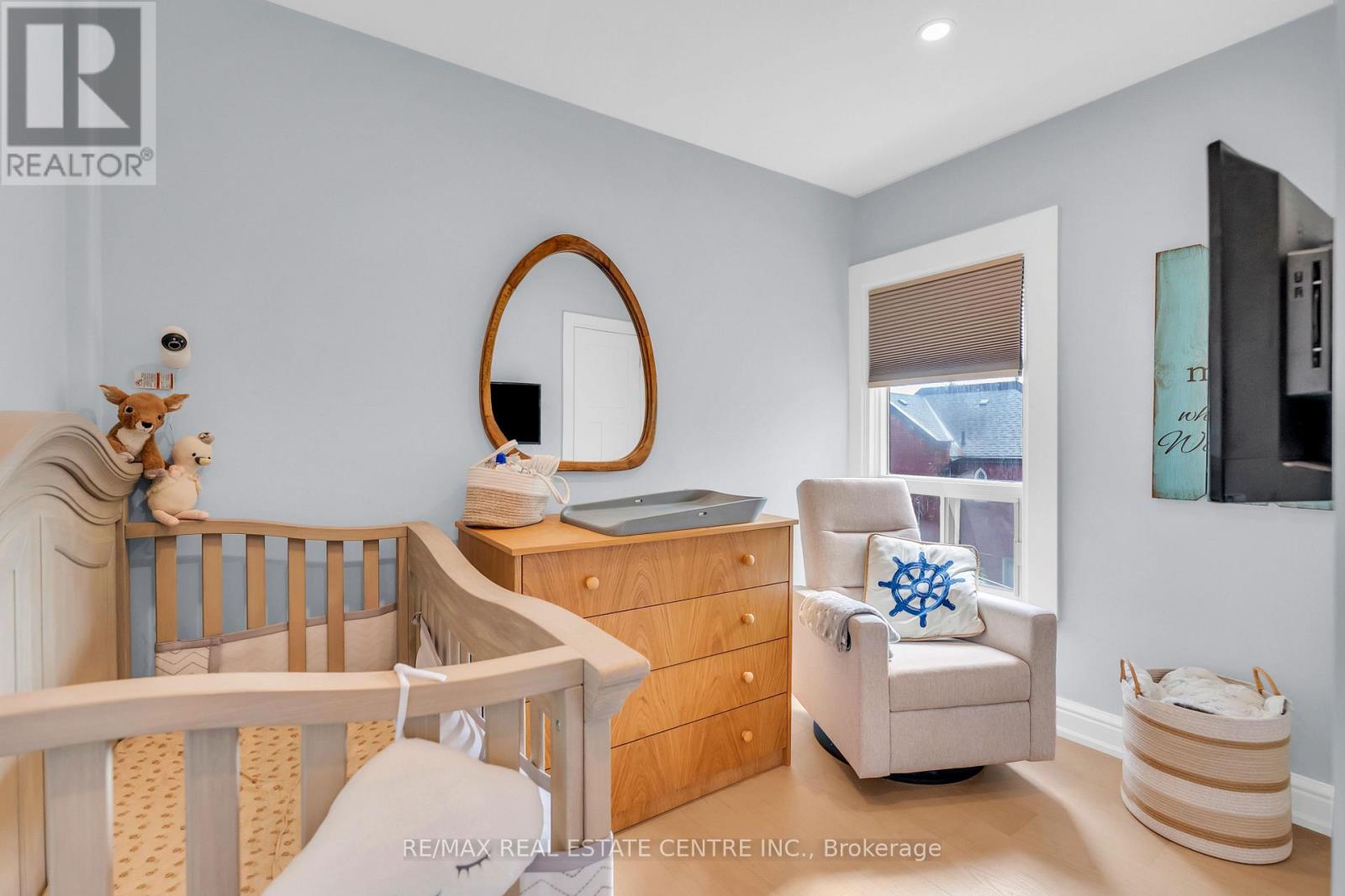 76 PEARL STREET N - 39