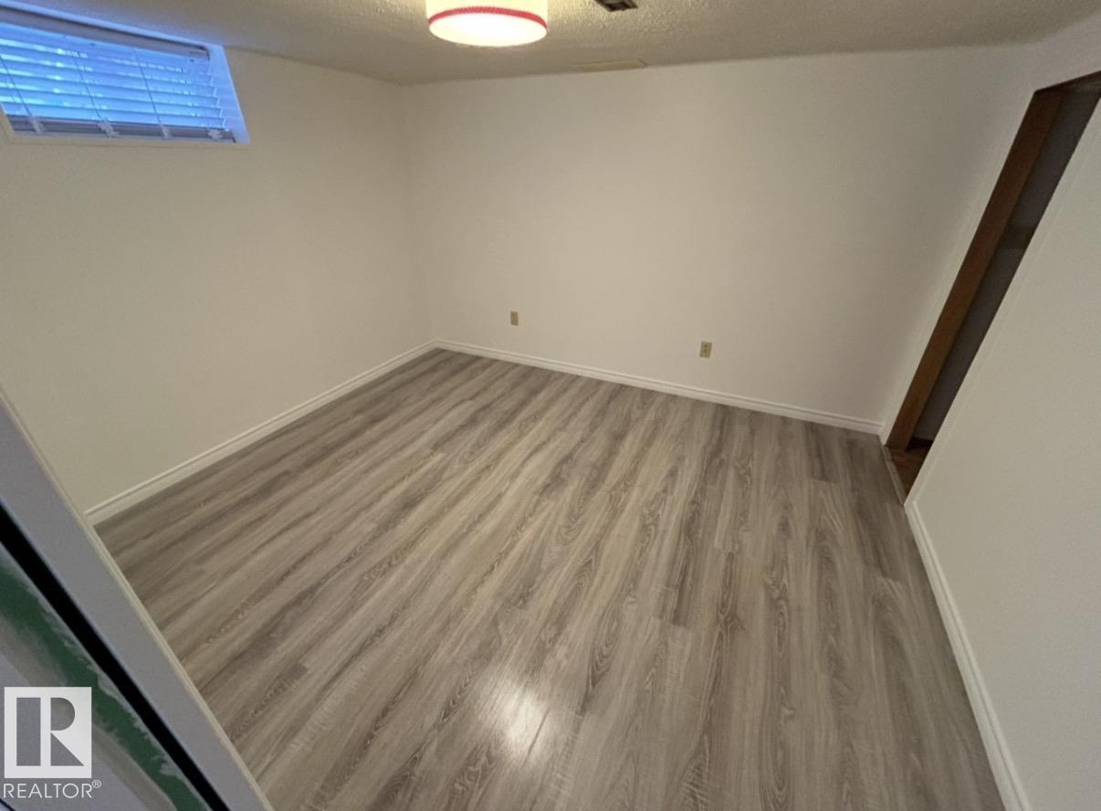 4517 54 AV — photo 19