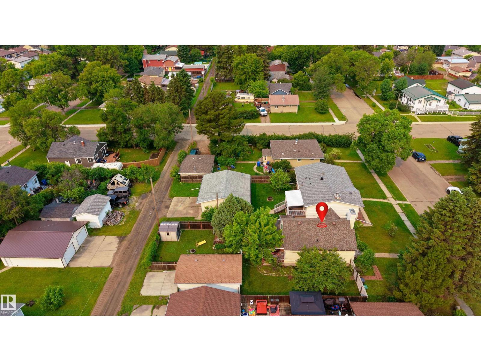 4517 54 AV — photo 36