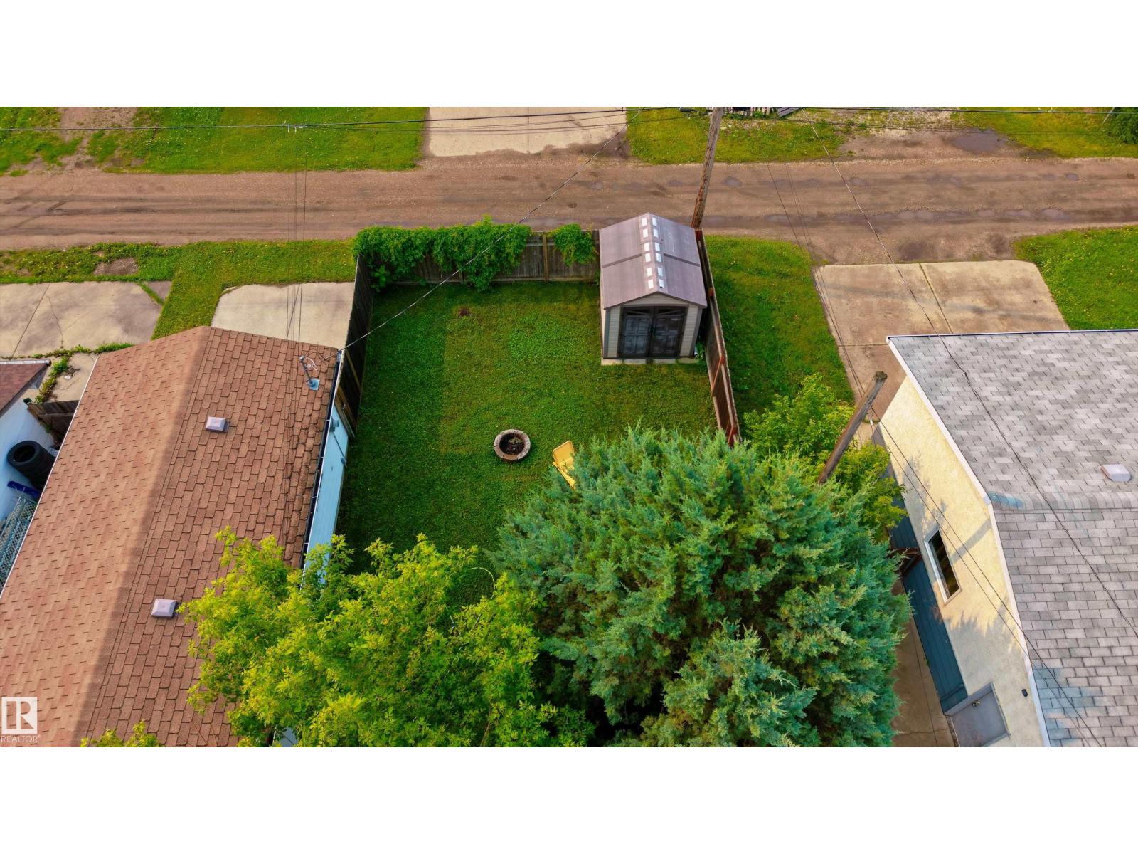 4517 54 AV — photo 38