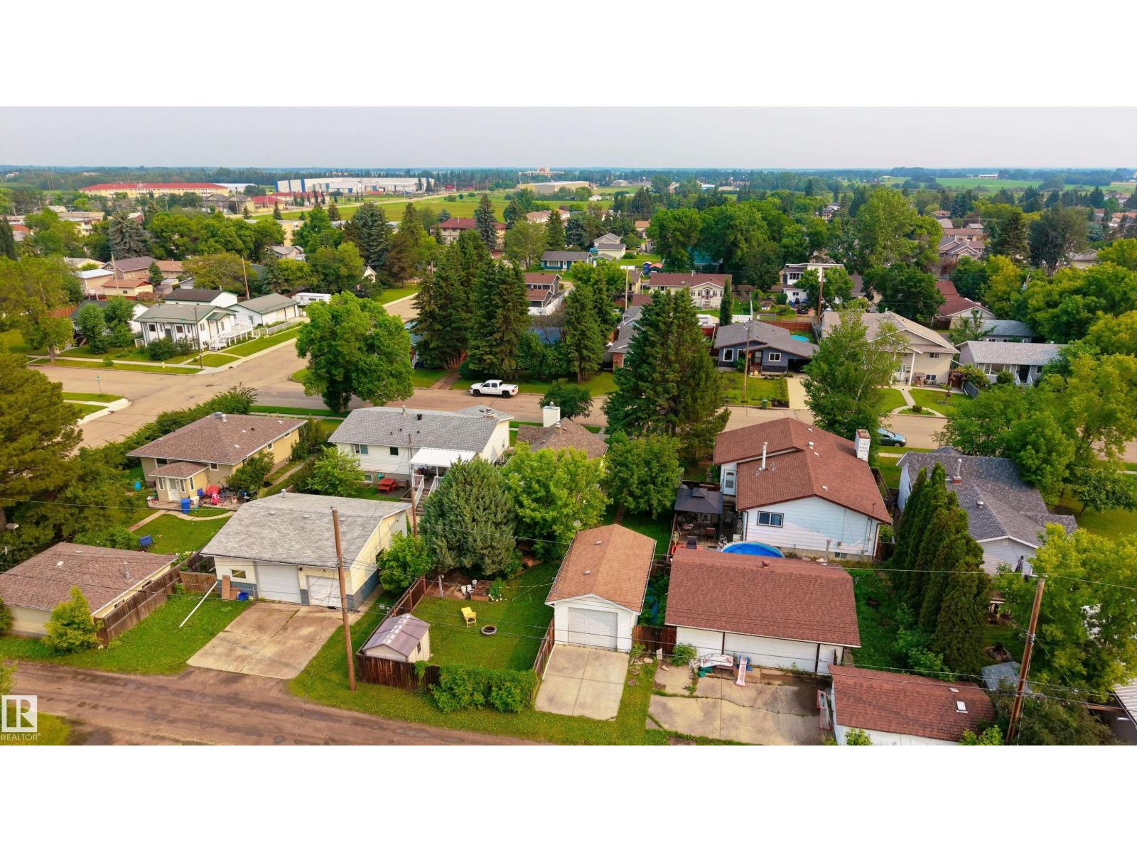 4517 54 AV — photo 40