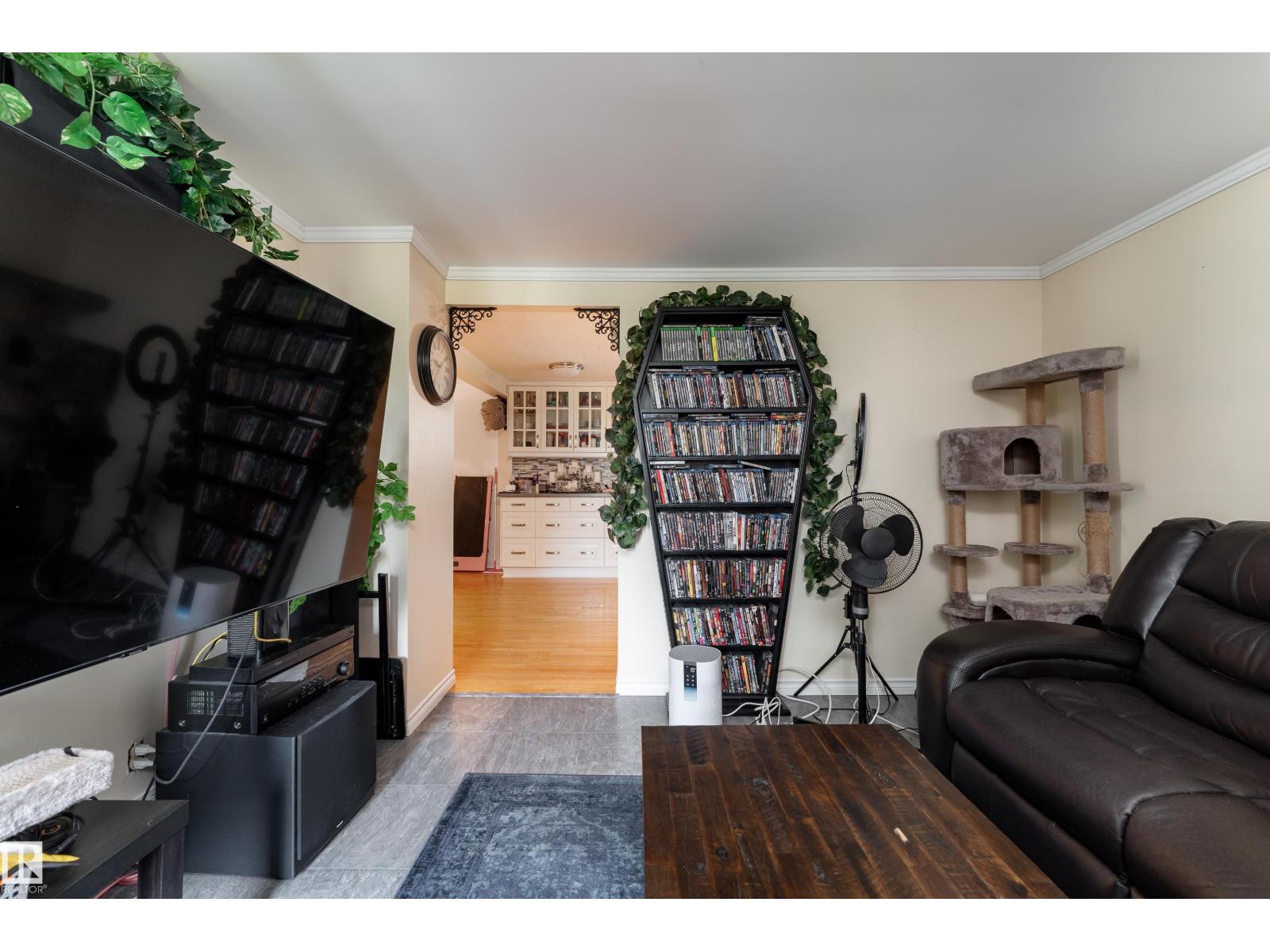 4517 54 AV — photo 6