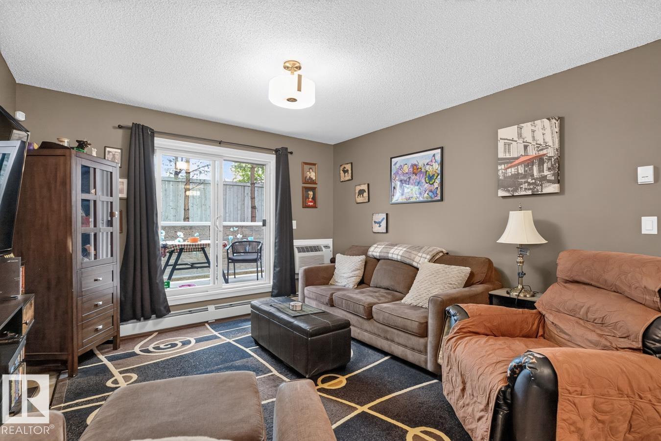 #103 2203 44 AV NW - 11