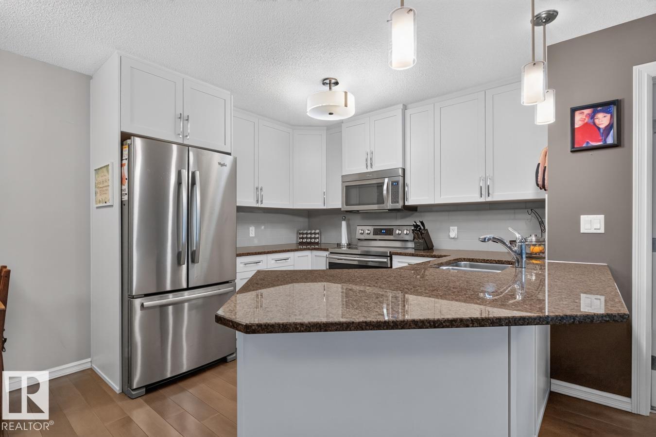 #103 2203 44 AV NW - 5