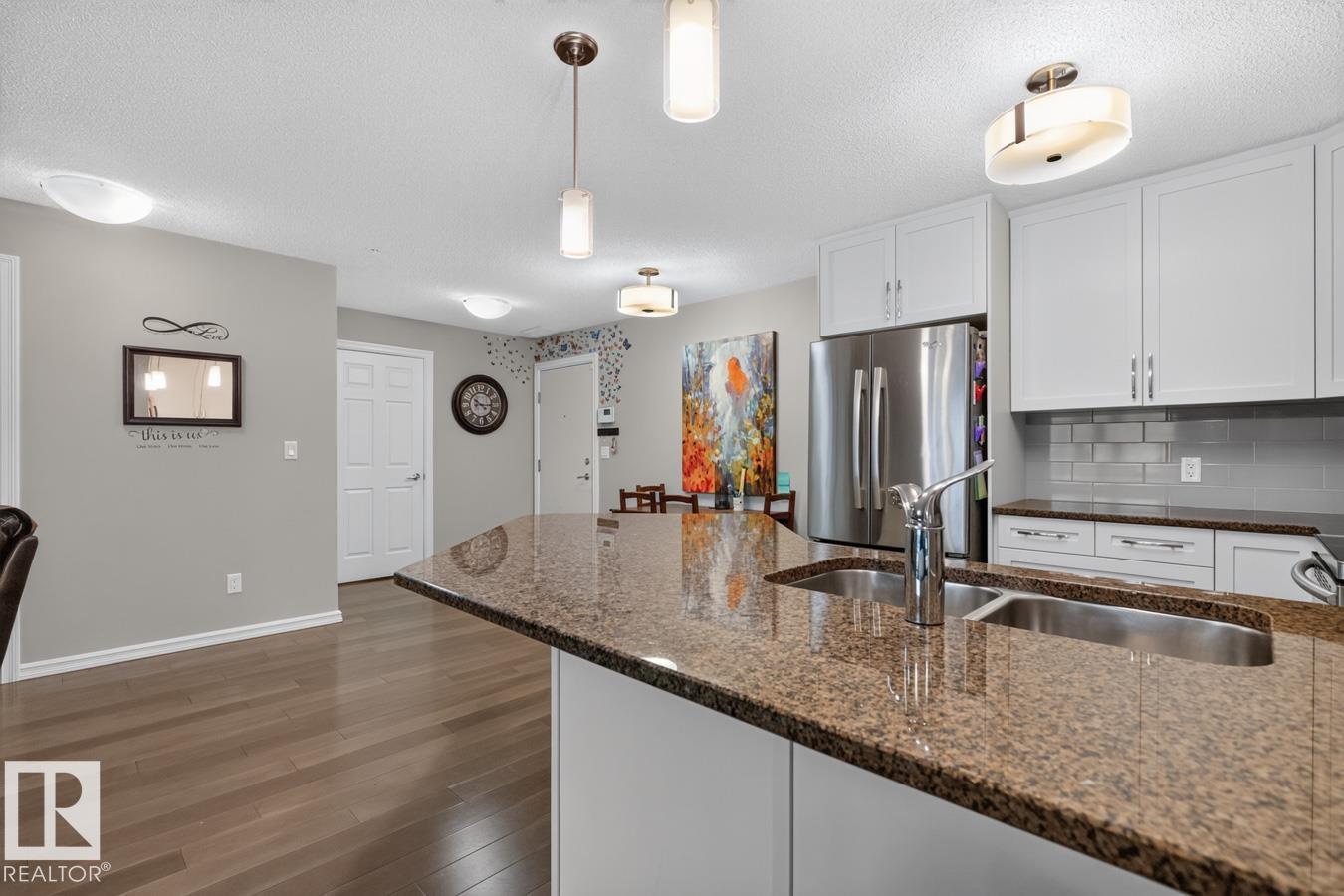 #103 2203 44 AV NW - 6