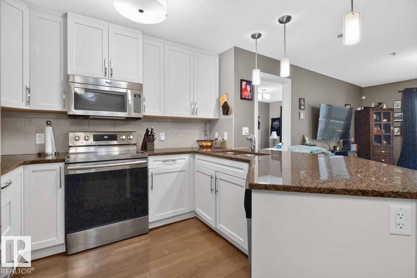 #103 2203 44 AV NW - 8