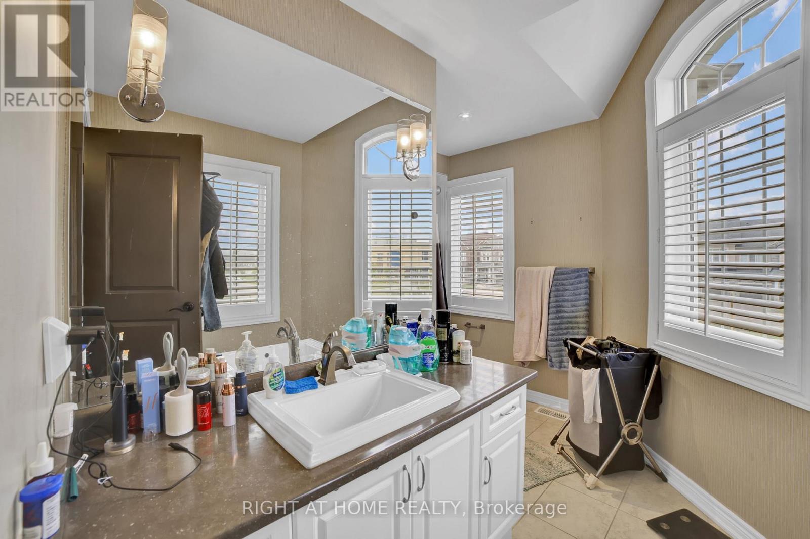 288 RAYMOND ROAD - 26