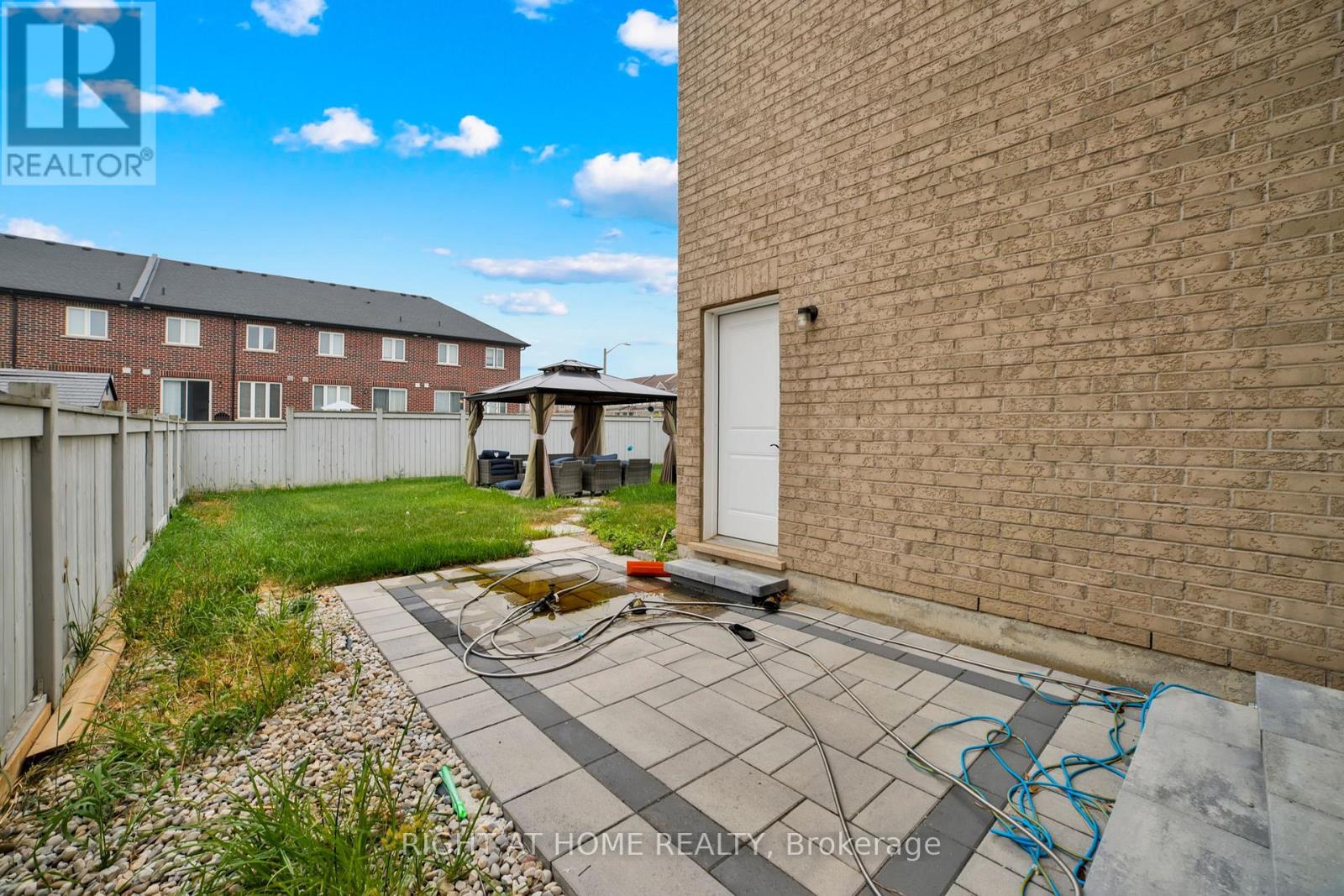 288 RAYMOND ROAD - 46