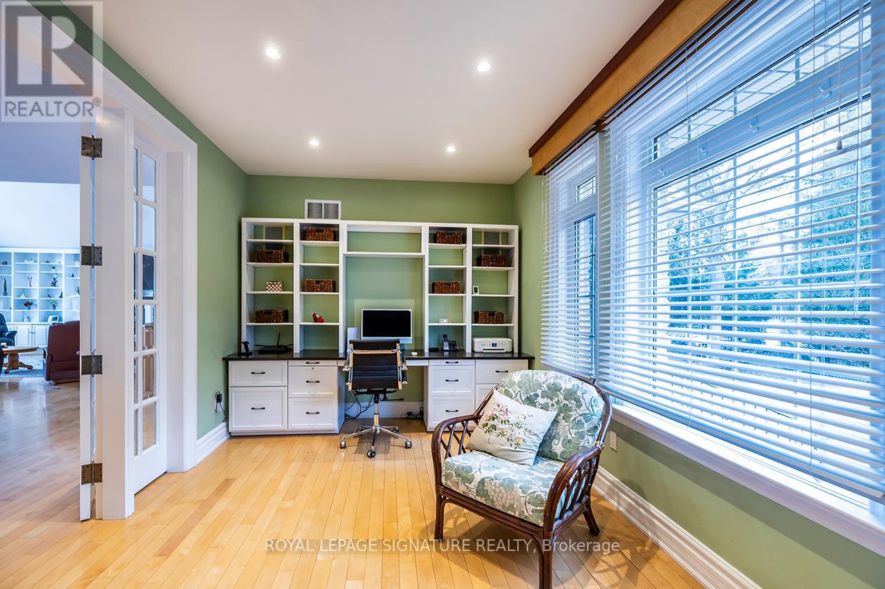 1524 WESTVIEW CRESCENT - 35