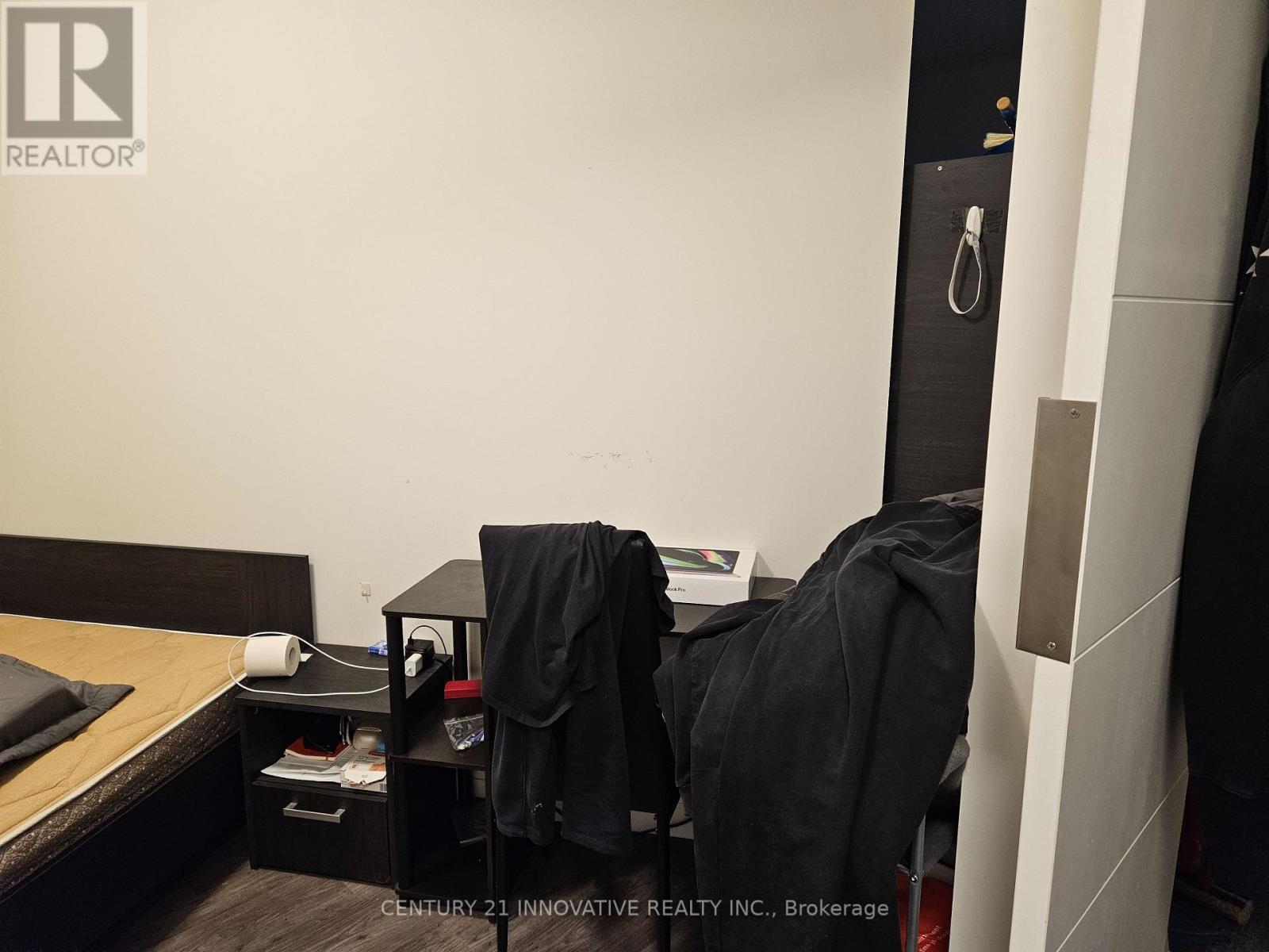 #225 652 PRINCESS STREET - 22