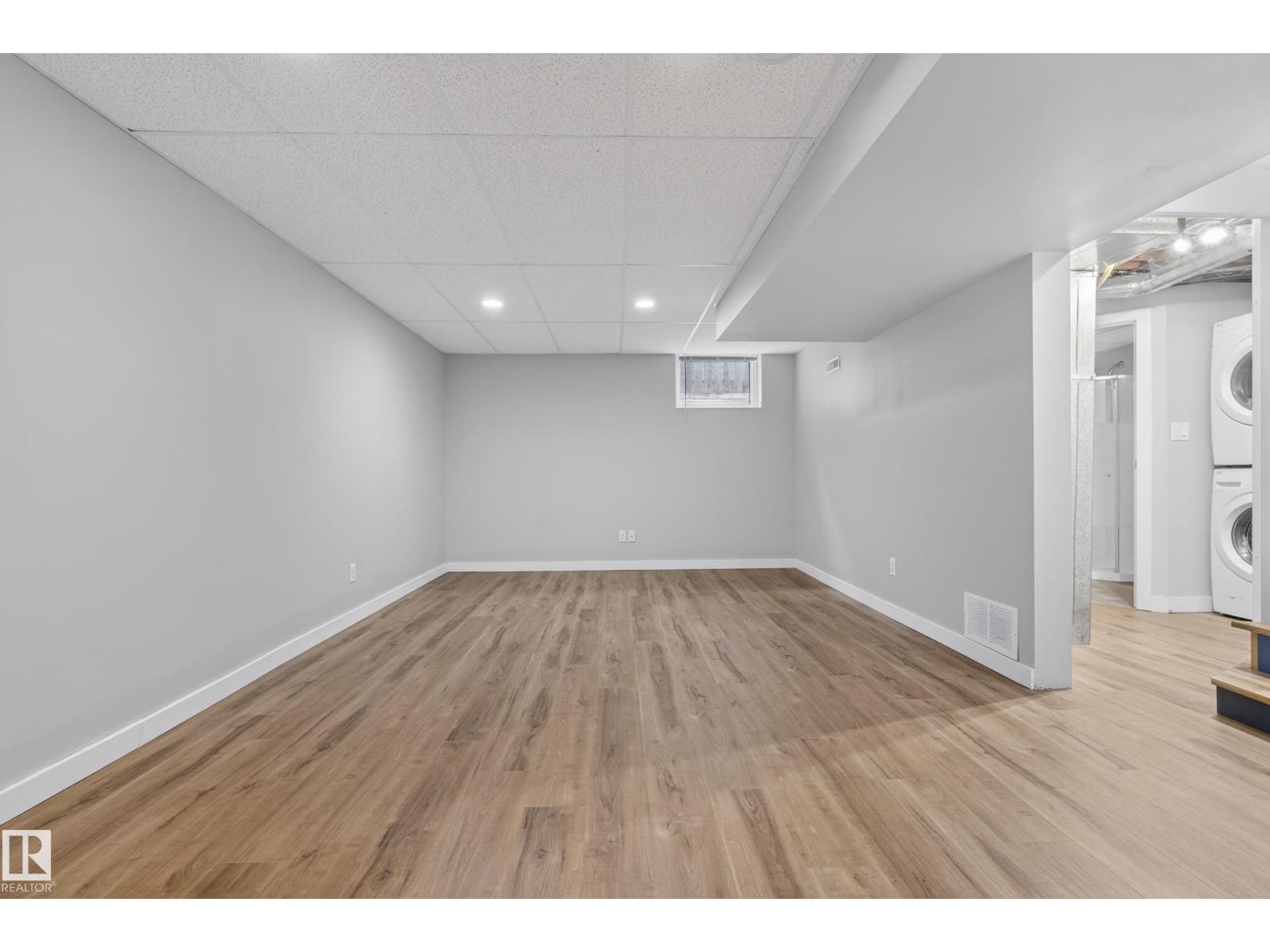 10316 77 ST NW - 24