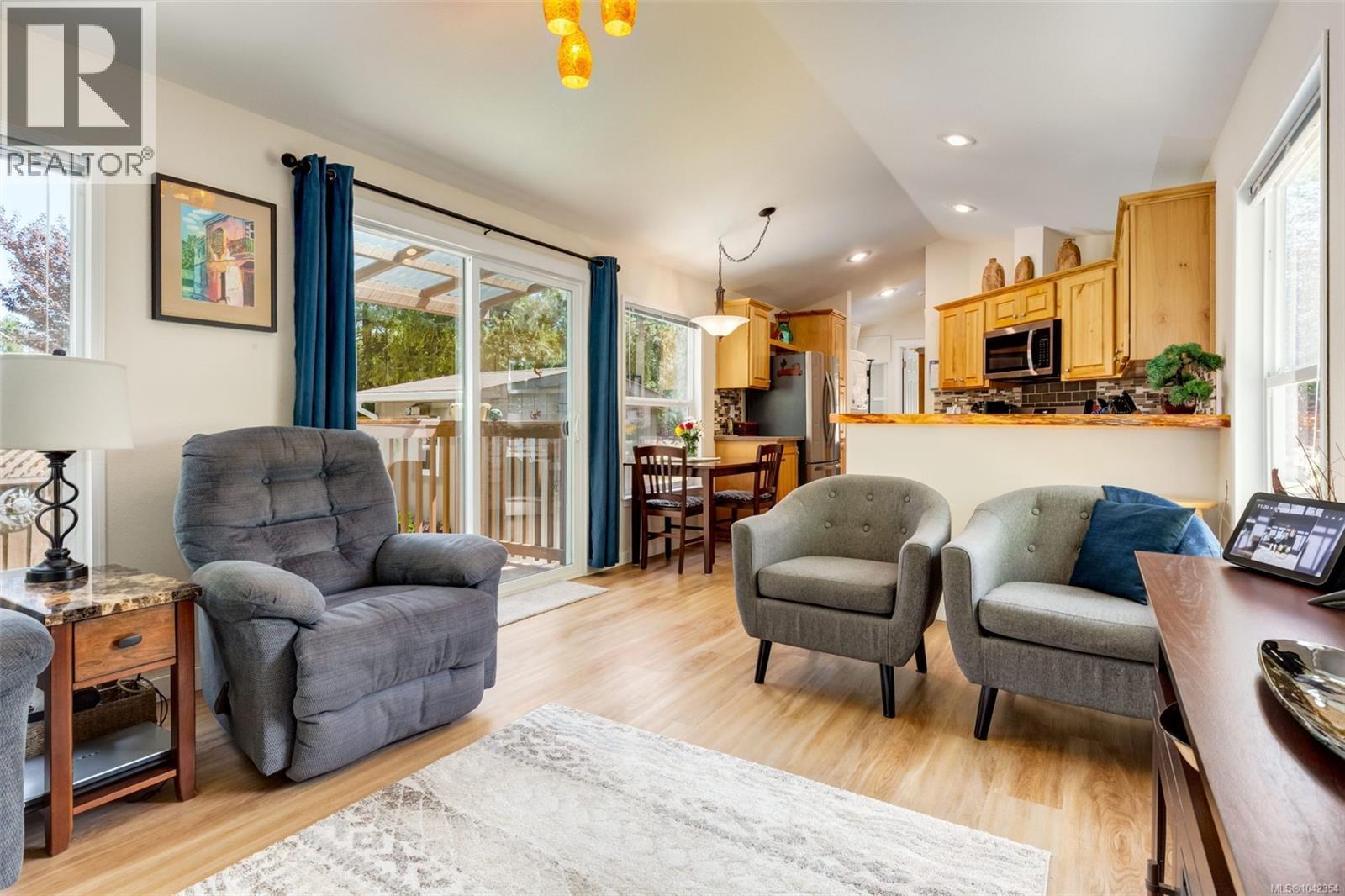 #105 3042 River Rd - 10