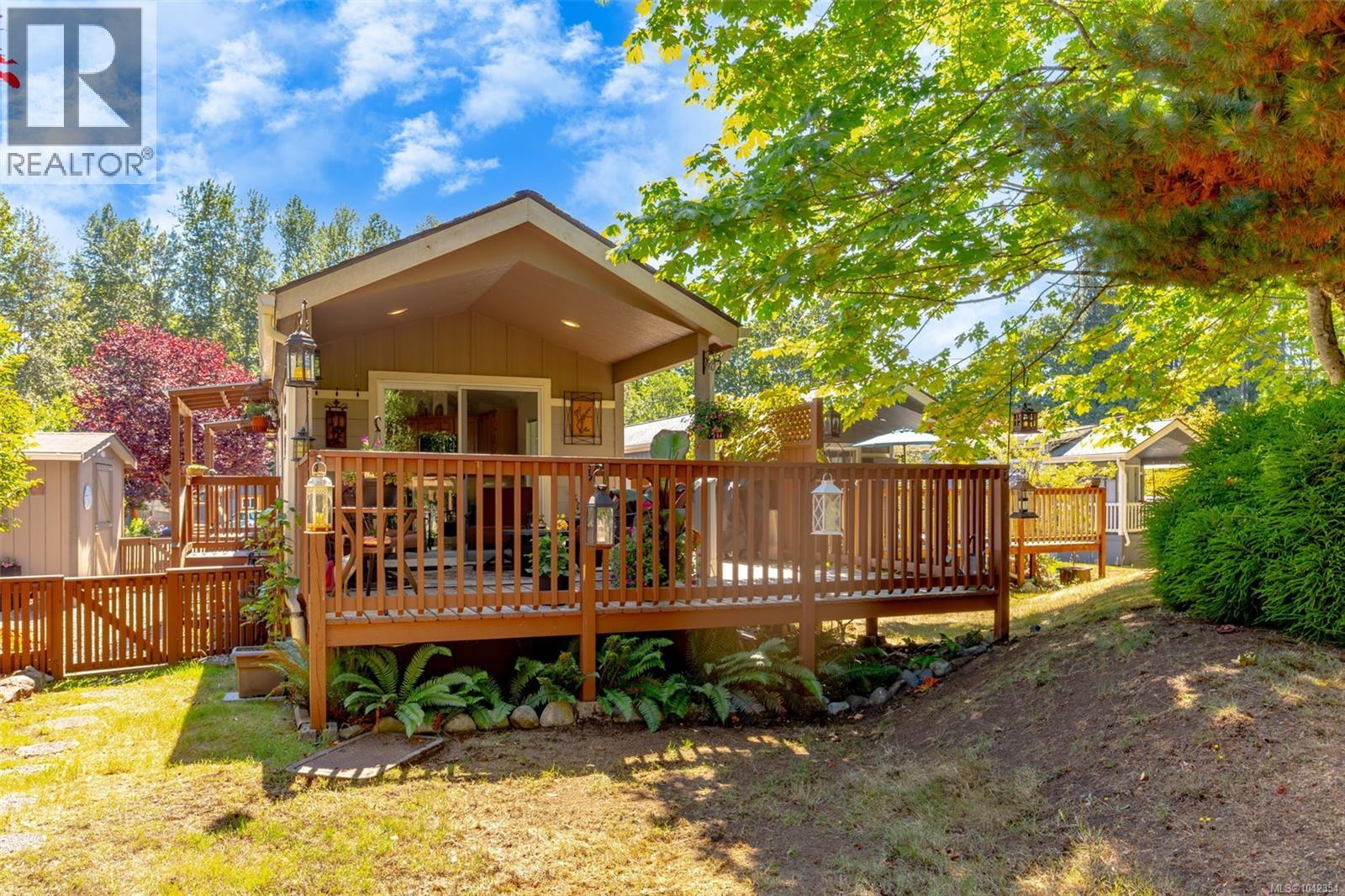 #105 3042 River Rd - 25