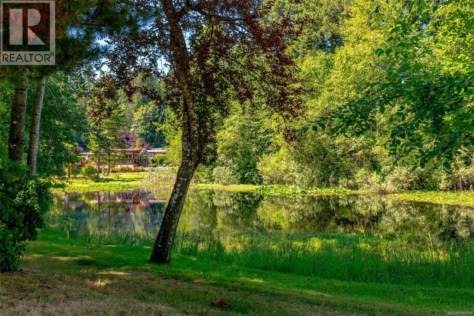 #105 3042 River Rd - 39