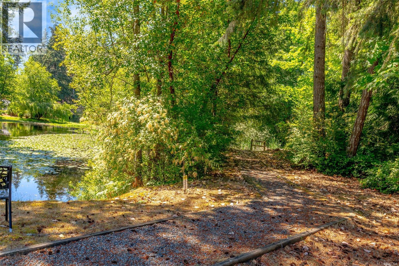 #105 3042 River Rd - 40