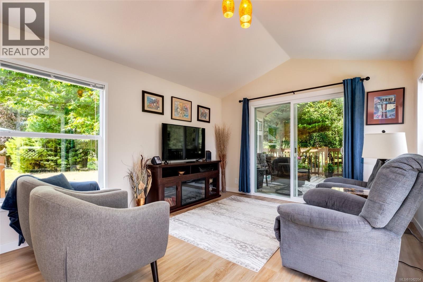 #105 3042 River Rd - 9