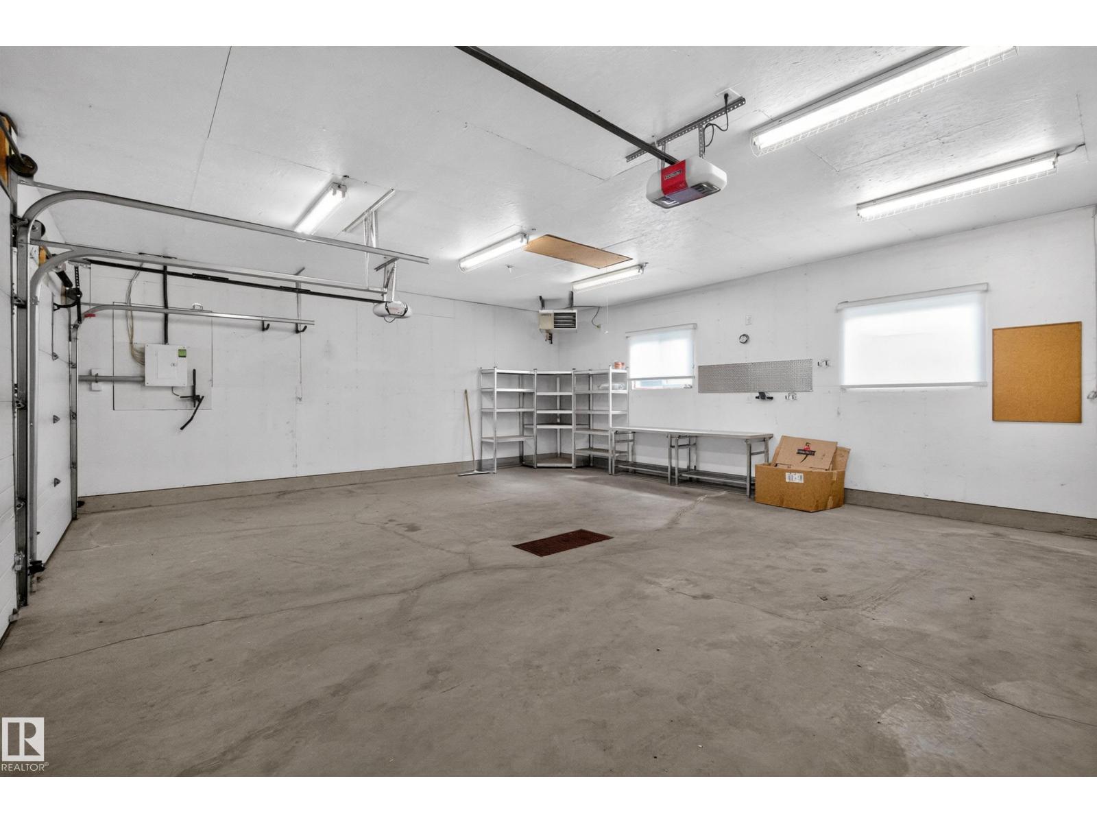 10316 77 ST NW - 39
